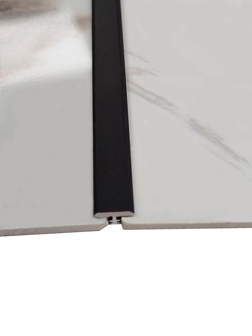 Соединительный Т-образный профиль (цвет черный) - TZHS-0812